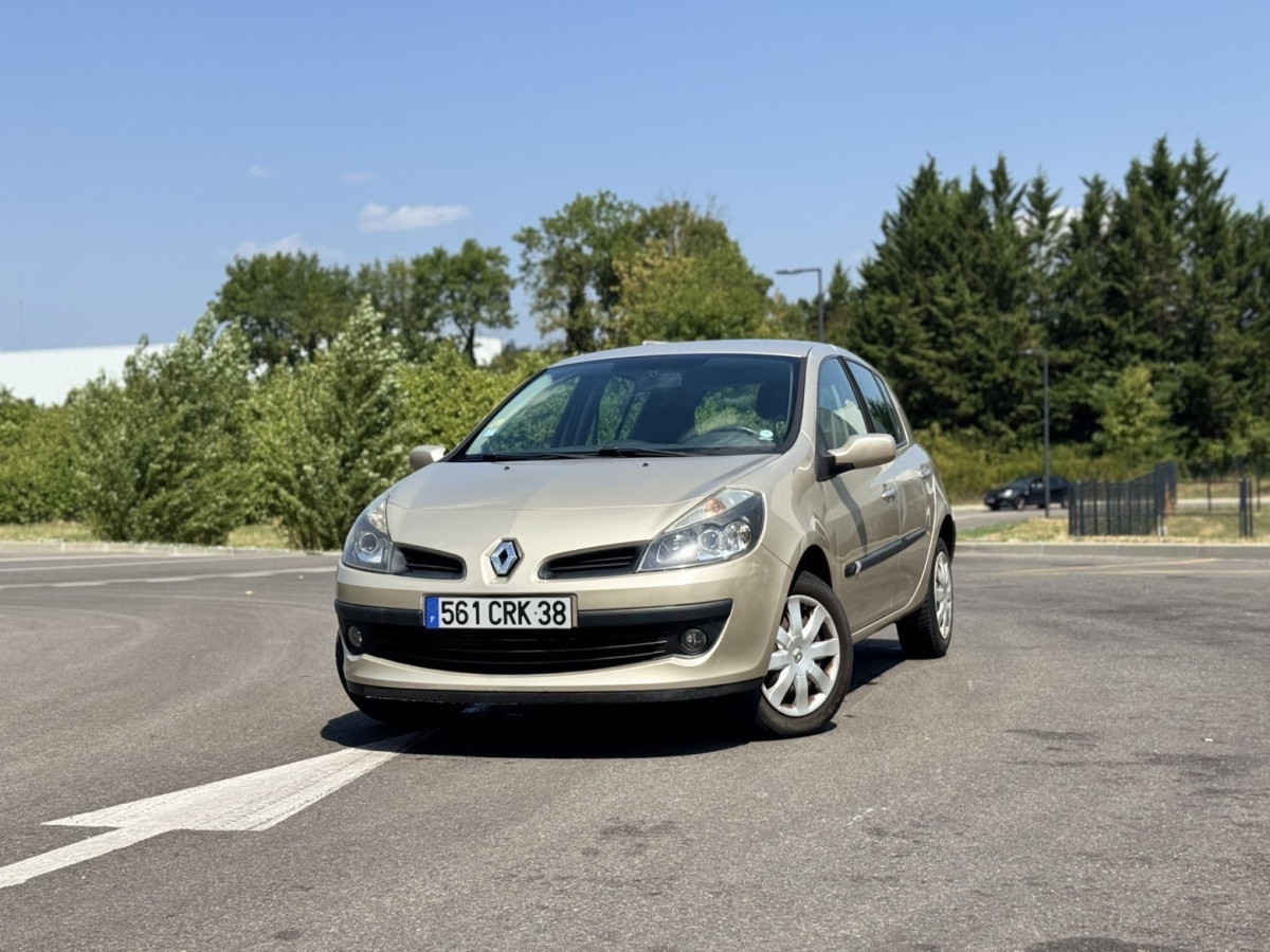 ✅ Renault clio 3 1 main ✅