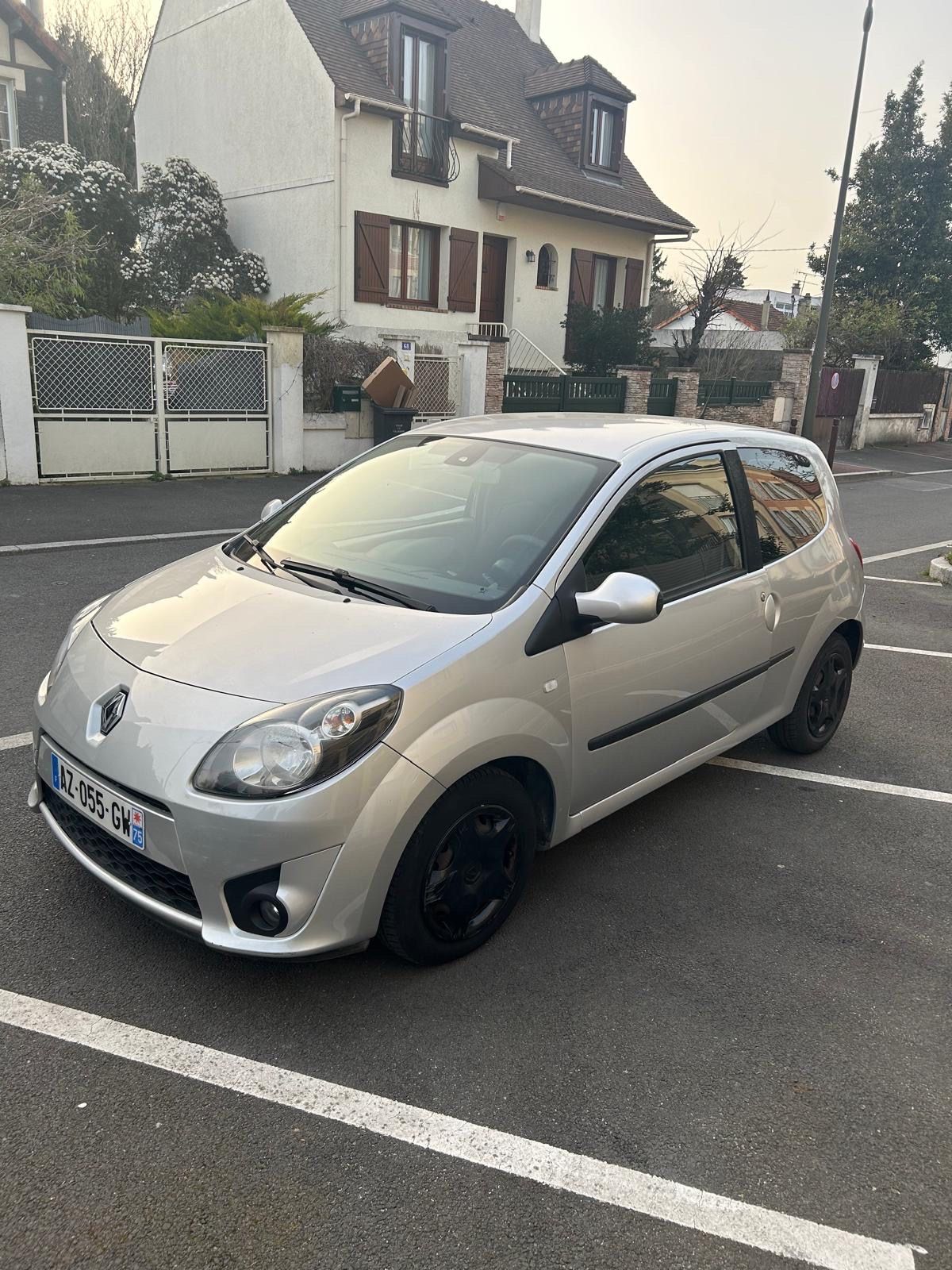 RENAULT TWINGO